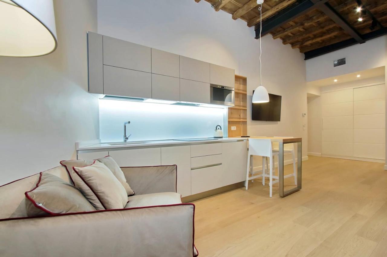 Monti Panisperna Suites Рим Экстерьер фото